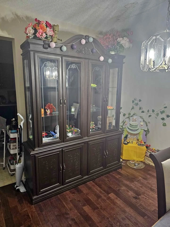 Hutch Set