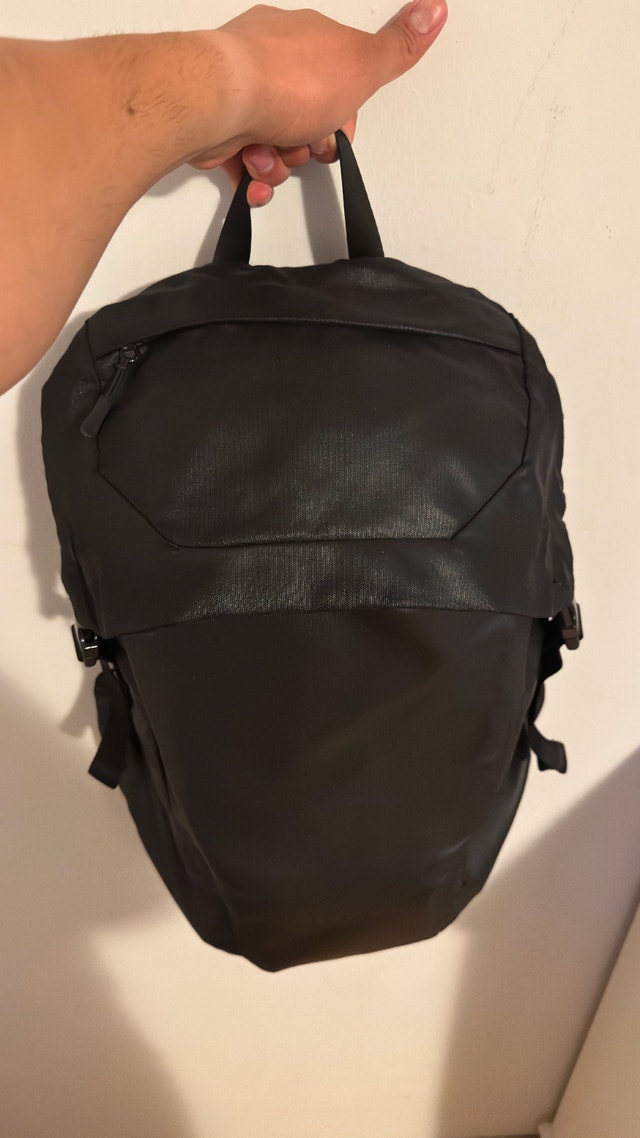 RYU Quick Backpack 18L – Black | Premium Everyday Backpack