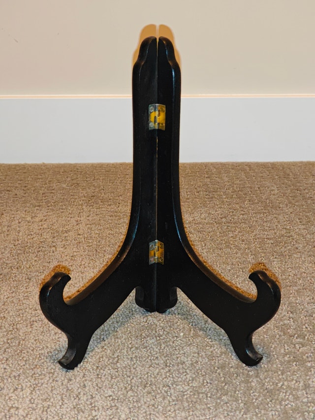 Vintage Black Wooden Folding Plate Stand / Display Easel 9" Tall