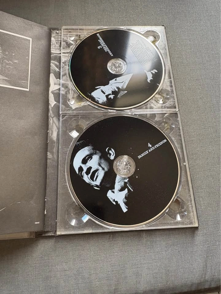 Johnny Cash The Legend 4 CD Box Set - photo 3