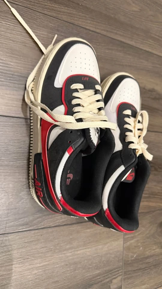 Brand new Nike Air Force 1 Shadow - US 8.5 - photo 3