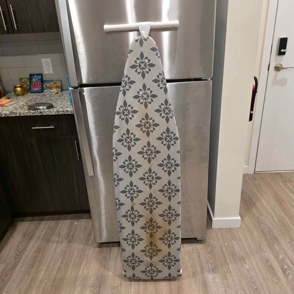 CHI Titanium Ceramic 1700W Steam Iron & Over-the-Door Board - photo 4