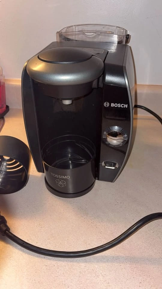 Bosch Tassimo Coffee Maker or best offer - photo 2