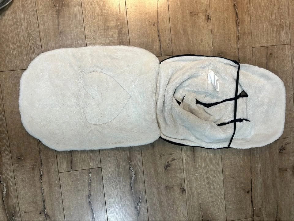 Jolly Jumper Cuddle Bag - photo 5