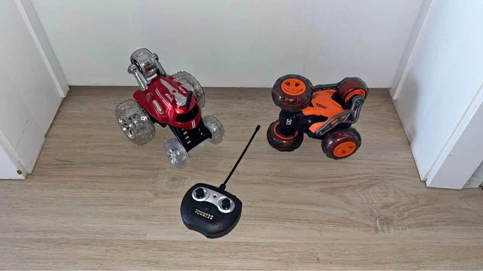 Thunder Tumbler RC Stunt Cars with Remote