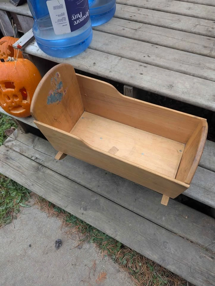 Vintage Wooden Doll Cradle - photo 3
