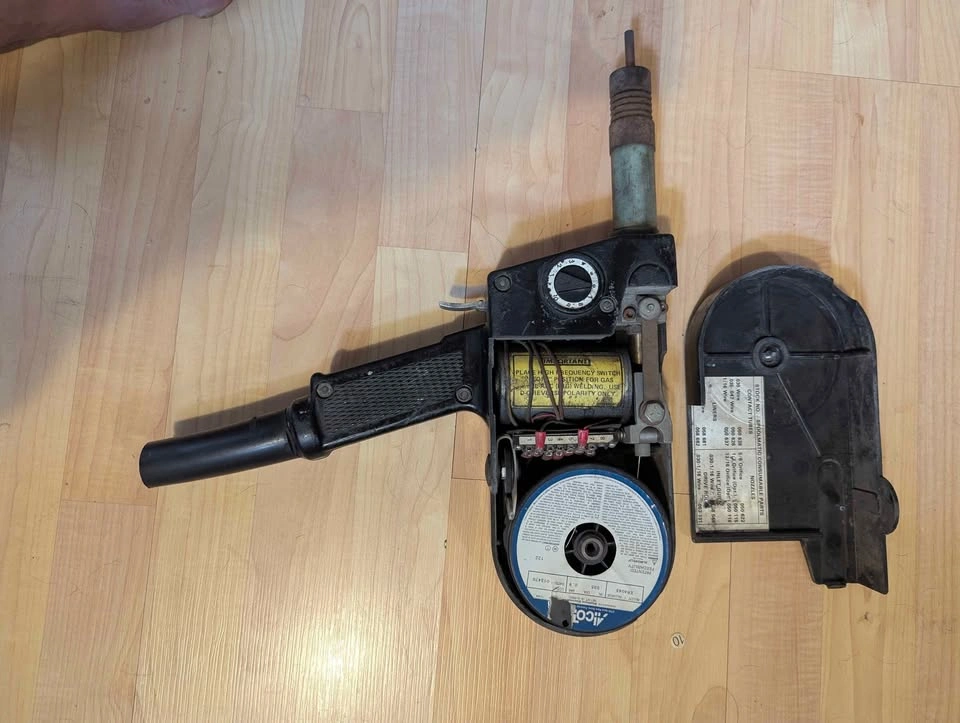 Acklands Limited AK MATIC I Spool Gun - As Is (Collector's item) - photo 3