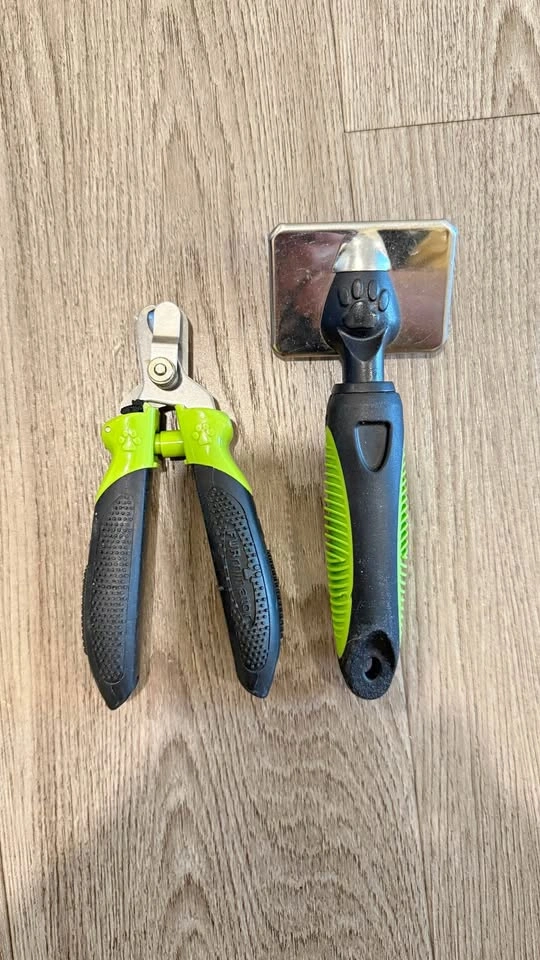 FURminator Nail Clippers and Burgham PRO Plus Slicker Brush