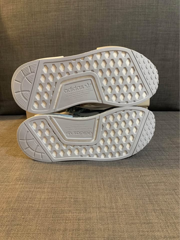 Adidas NMD Hu x BBC Ice Cream ‘astronaut blue’ - photo 4
