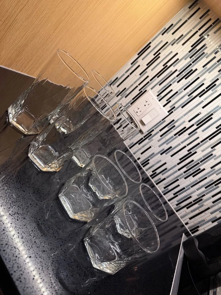 Set of 8 Drinking Glasses : 4 Small + 4 Large - photo 2
