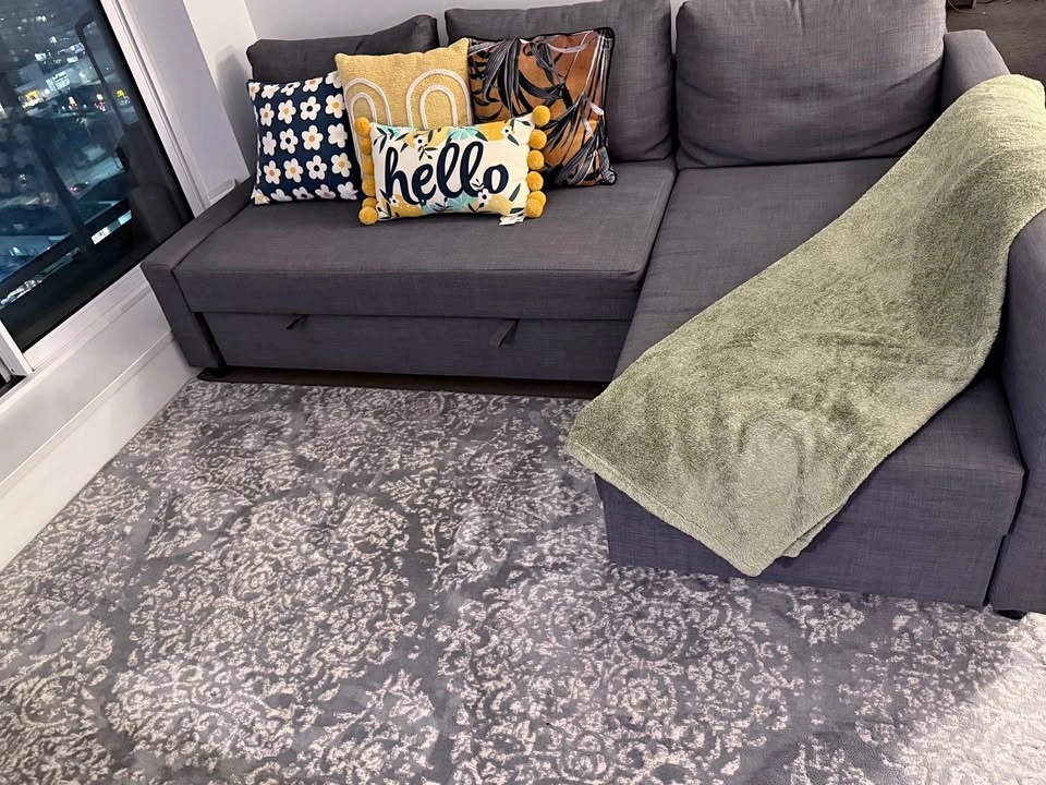 5x7 Persian-Style Area Rug : Vintage Grey Design
