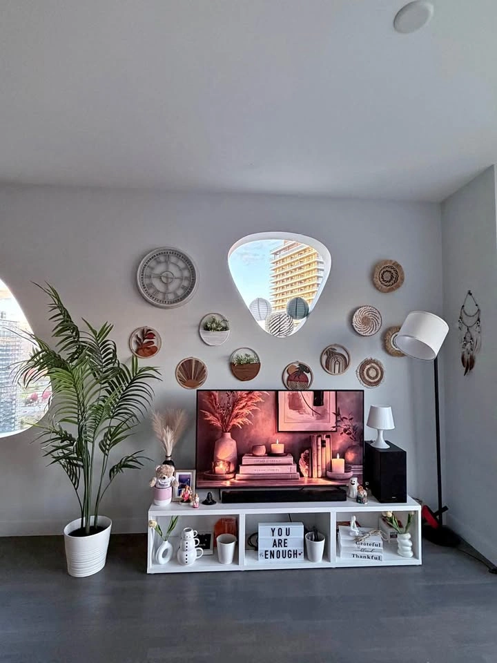 IKEA BESTA TV Bench : White, 180 cm