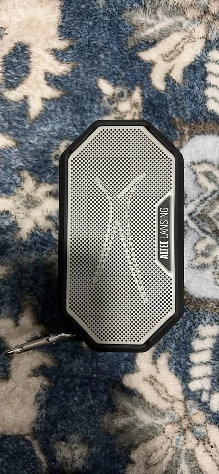 Wireless Speaker with mic - photo 2