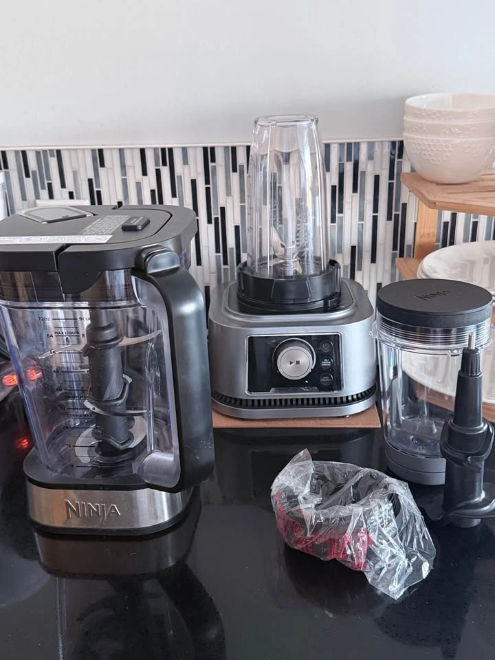 Ninja Blender and Food Processor : Excellent Condition - photo 2
