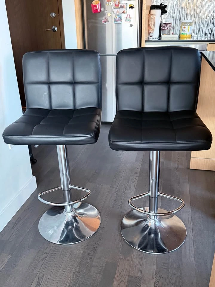 Pair of black Faux Leather swivel Bar Stools - photo 3