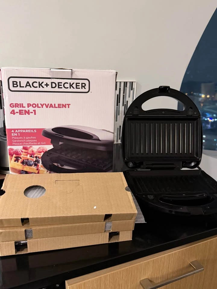 Black+Decker 4-in-1 Sandwich Maker – Like New - photo 2