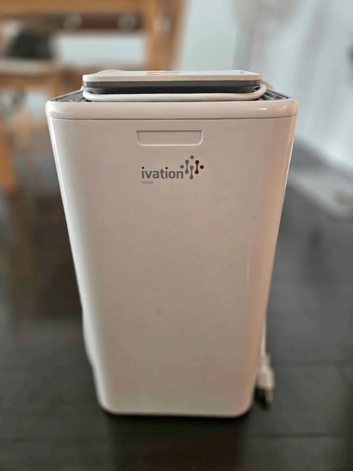 Ivation Dehumidifier IVA20PDEHU (For Parts/Repair)