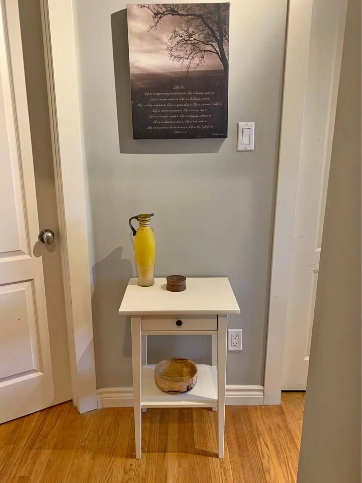 side/night table