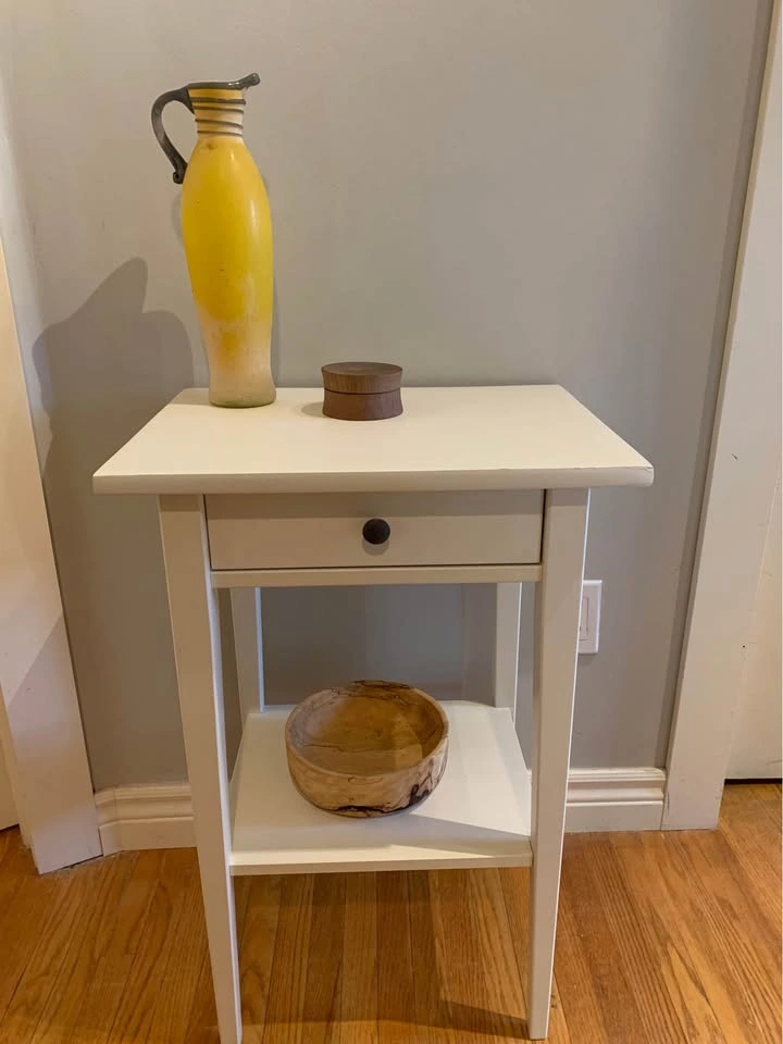 side/night table - photo 2