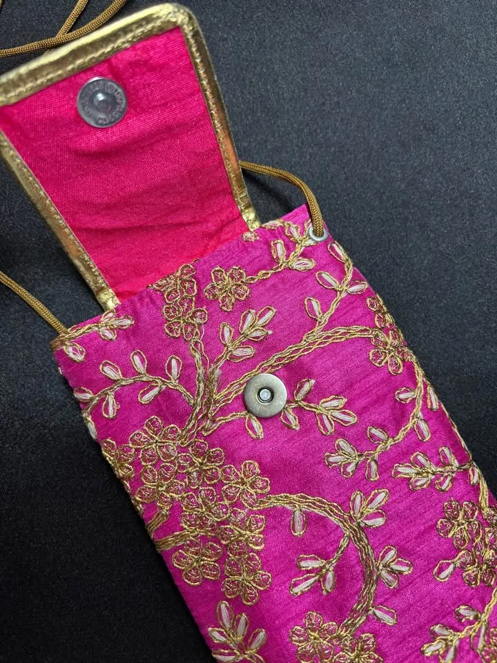 Embroidery Pouches / Bags image indicator(5)