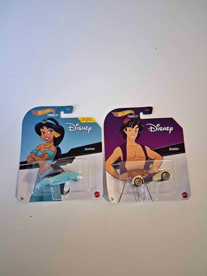 Hot Wheels Disney Character Cars Aladdin and Jasmine