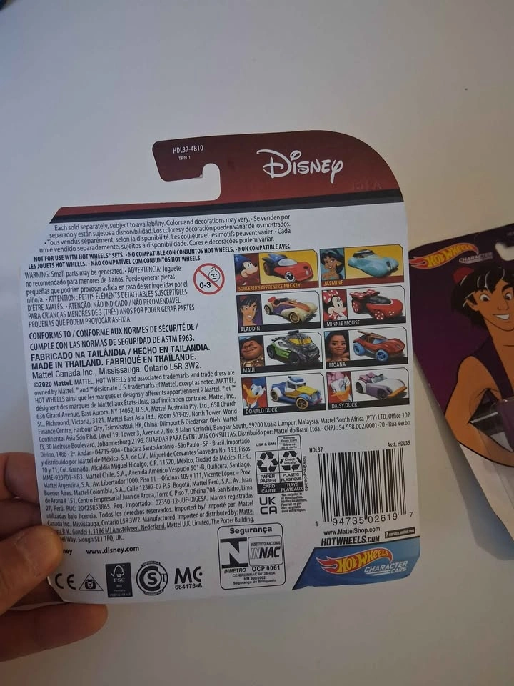 Hot Wheels Disney Character Cars Aladdin and Jasmine - photo 2