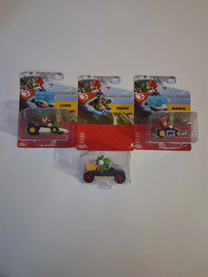 Jakks Pacific Mario Kart Mario and Yoshi Figures