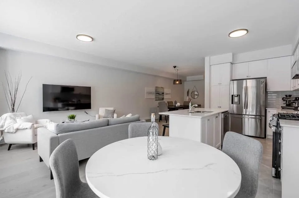 Canarm 15” LED Flush Mount Ceiling Light – Matte Black image indicator(3)