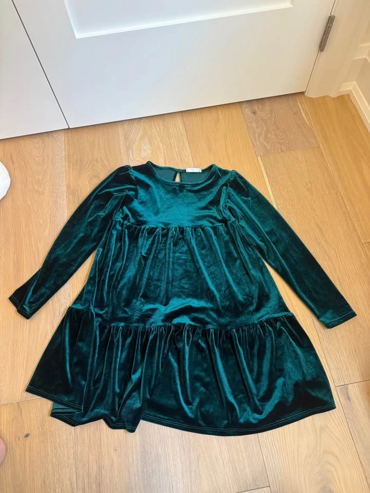 ZARA Girls Emerald Green Velvet Holiday Dress – Age 10 - photo 3