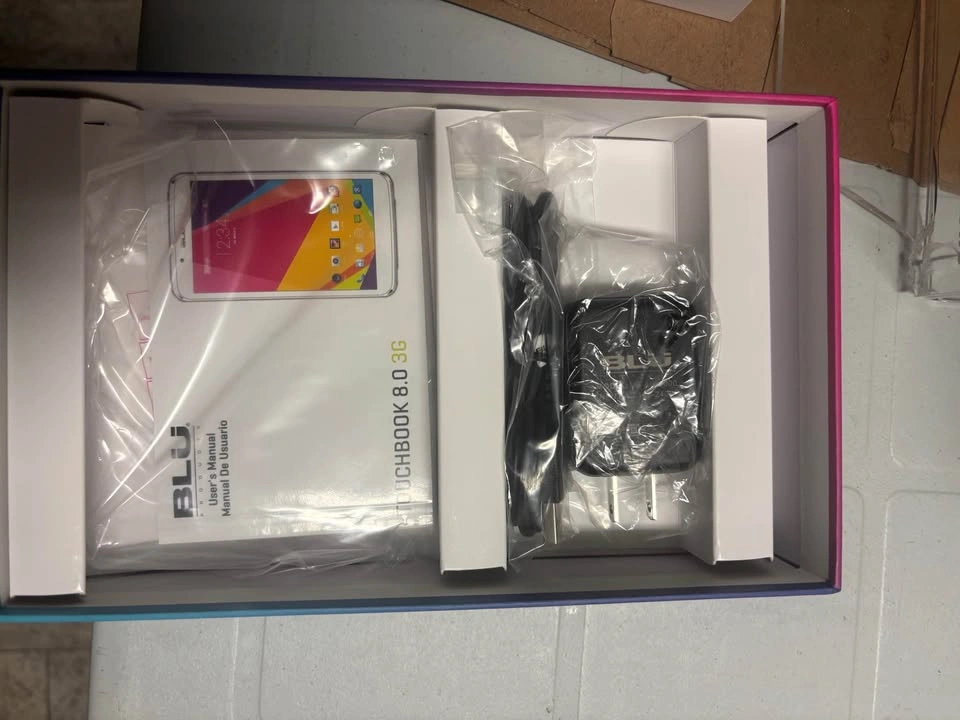 BLU Touchbook 8.0 3G Tablet - photo 2
