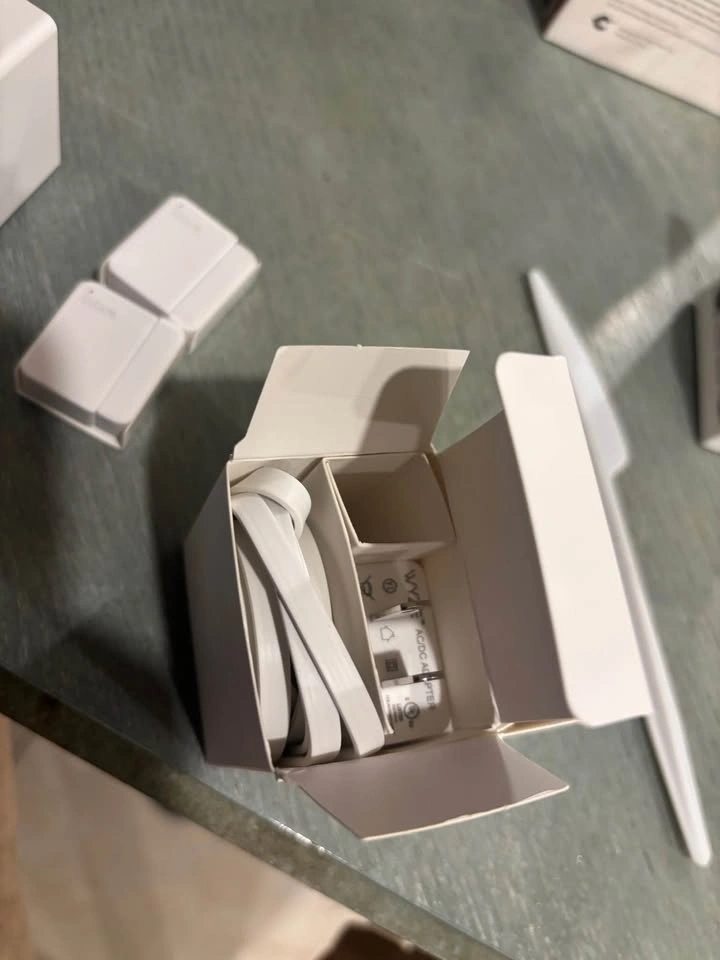 Wyze camera + cam sense - photo 3
