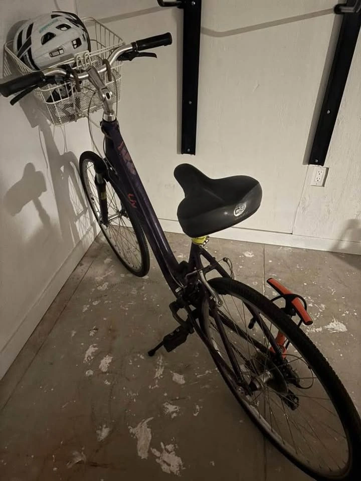 Liv Bicycle + front basket + small helmet + pump - photo 2