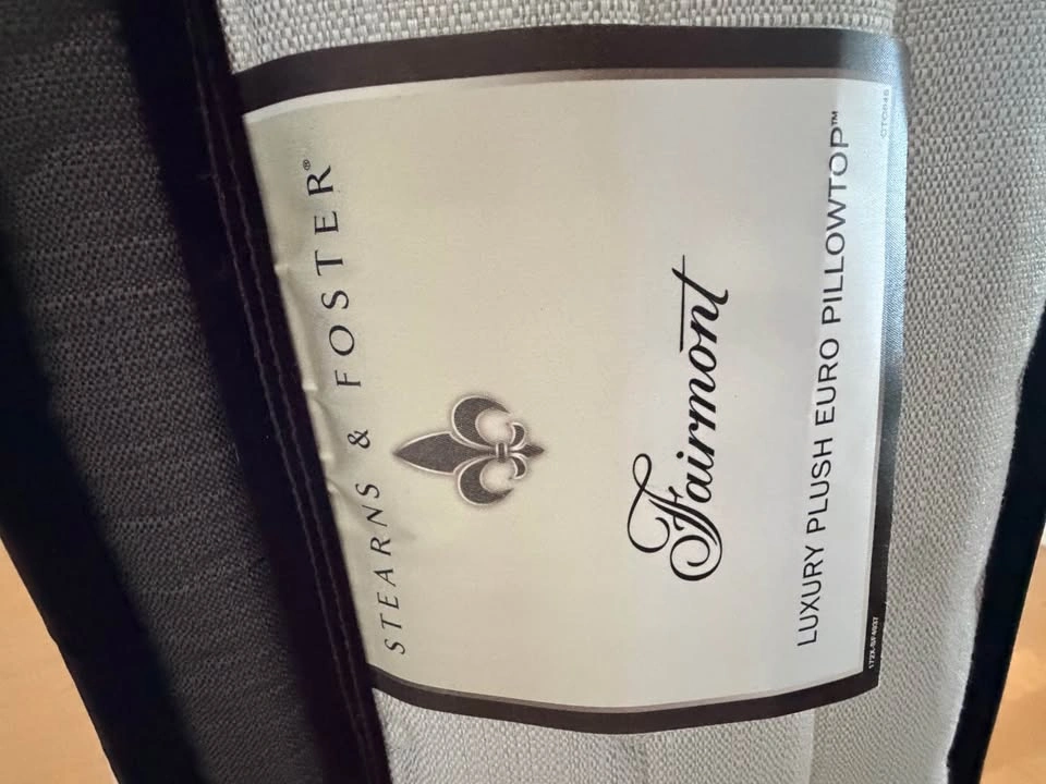 Fairmont Hotel Stearns & Foster Queen Mattress + Box Spring - photo 5