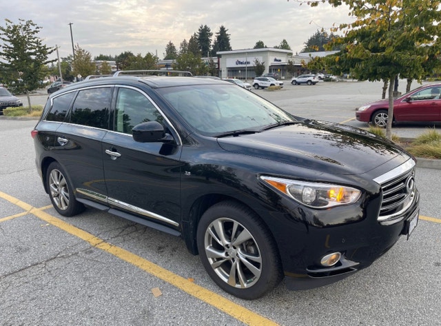 Infiniti QX60 AWD - 7 seater SUV - highest trim - extremely low - photo 2