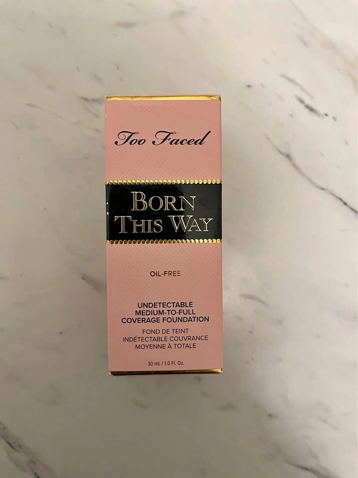 Too Faced Born This Way Foundation - Mahogany