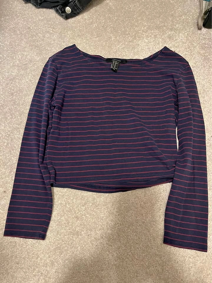 Forever 21 Striped Long Sleeve Crop Top