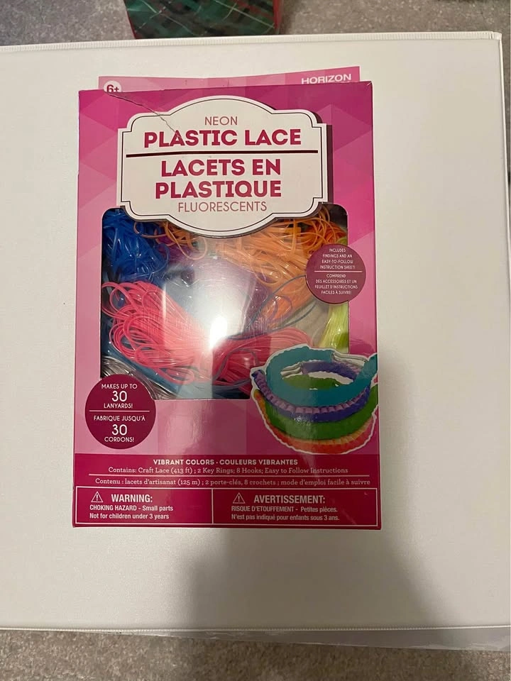 Horizon Neon Plastic Lace Craft Kit