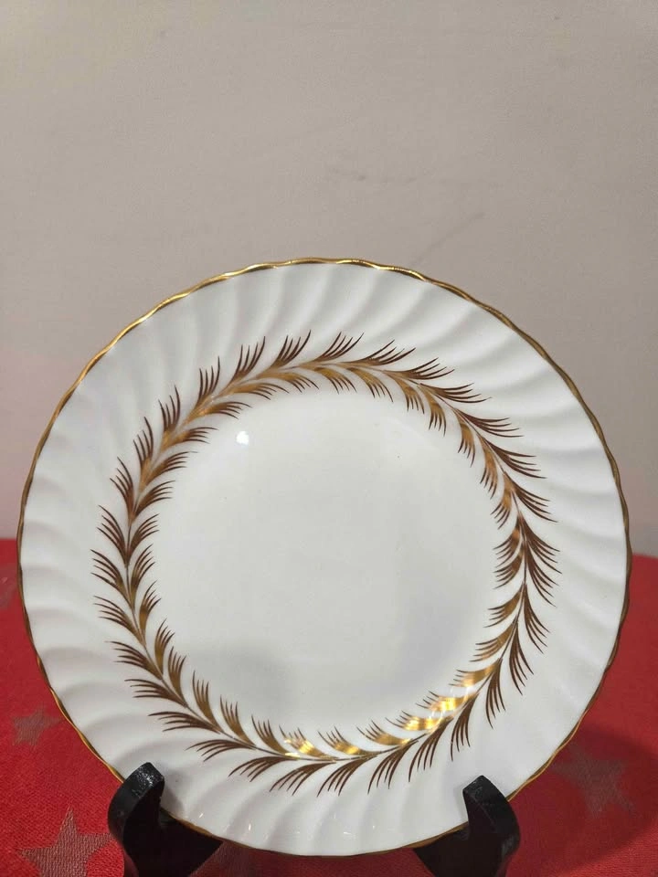 Set of 4 Aynsley Bone China England 8123 ARUNDEL Bread Plates - photo 2