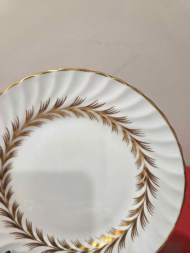 Set of 4 Aynsley Bone China England 8123 ARUNDEL Bread Plates - photo 4