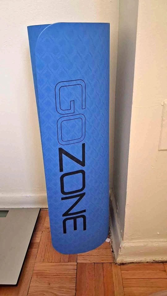 GoZone Yoga Mat and Dumbbells