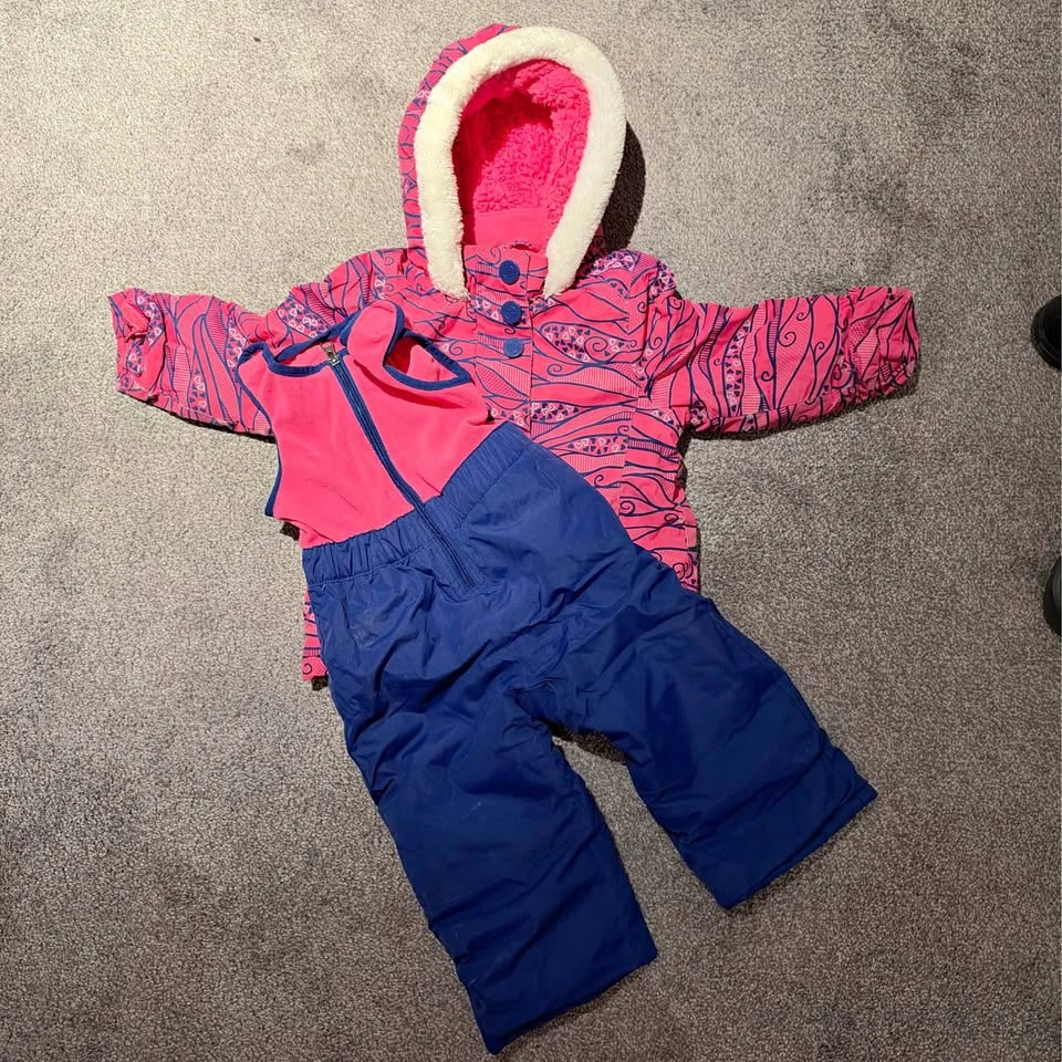 Toddler Girls' 2-Piece Snowsuit Jacket and Bib Pants size 2T