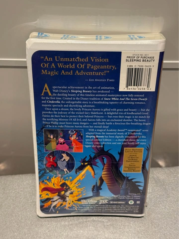 Walt Disney's Masterpiece Sleeping Beauty VHS - photo 2
