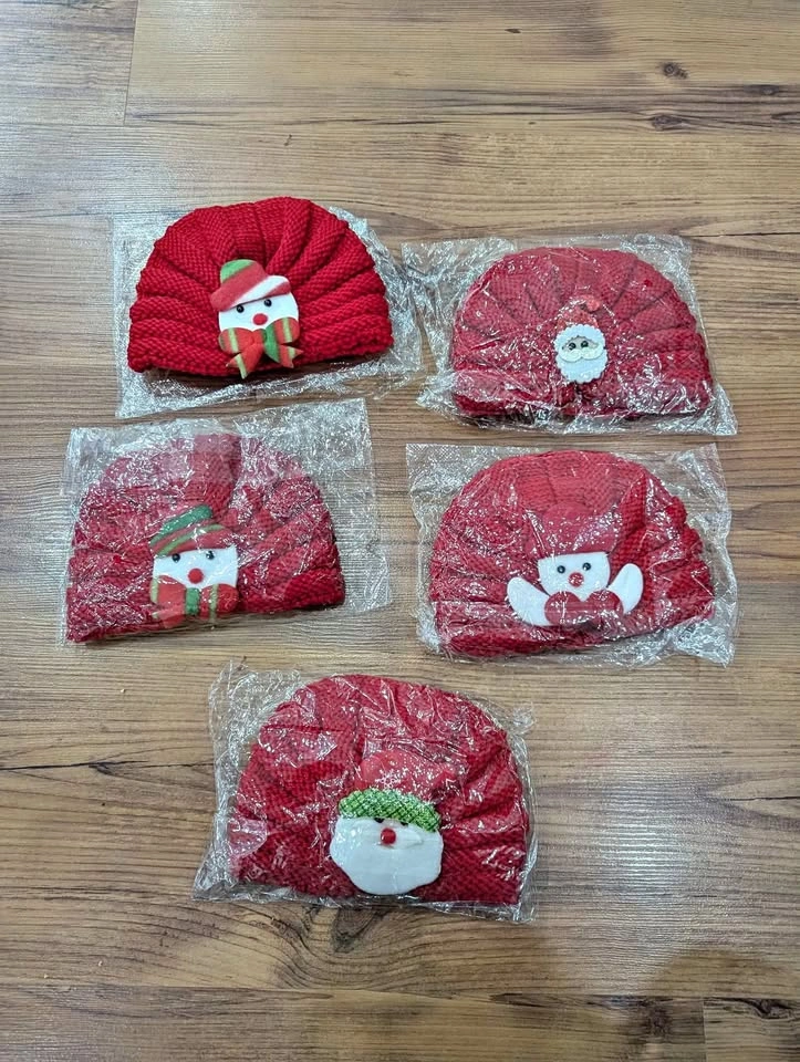 Brand New wool knitted Christmas hat for babies and toddlers