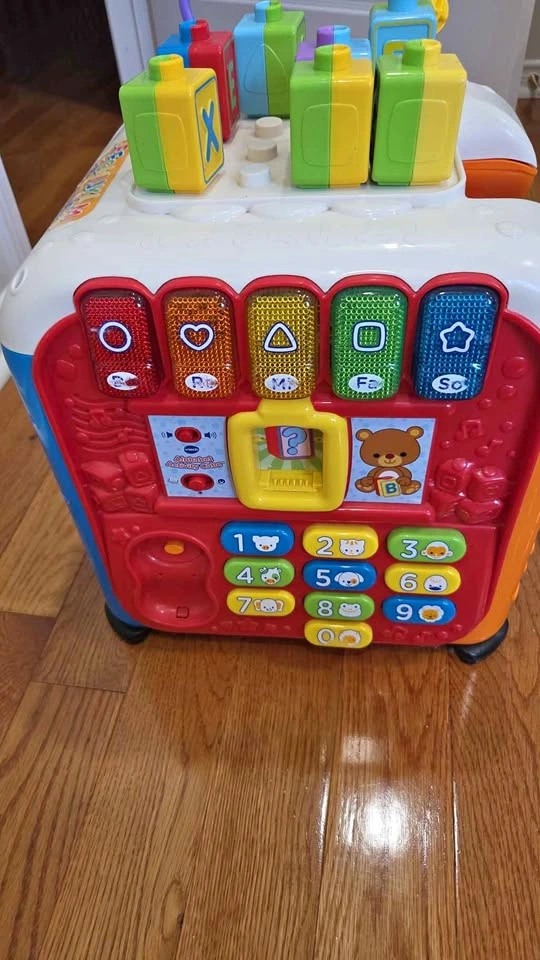 VTech Alphabet Activity Cube
