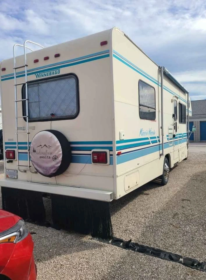 1994 Ford E350 Winnebago Minnie Winnie 27' - 57k Miles - photo 2