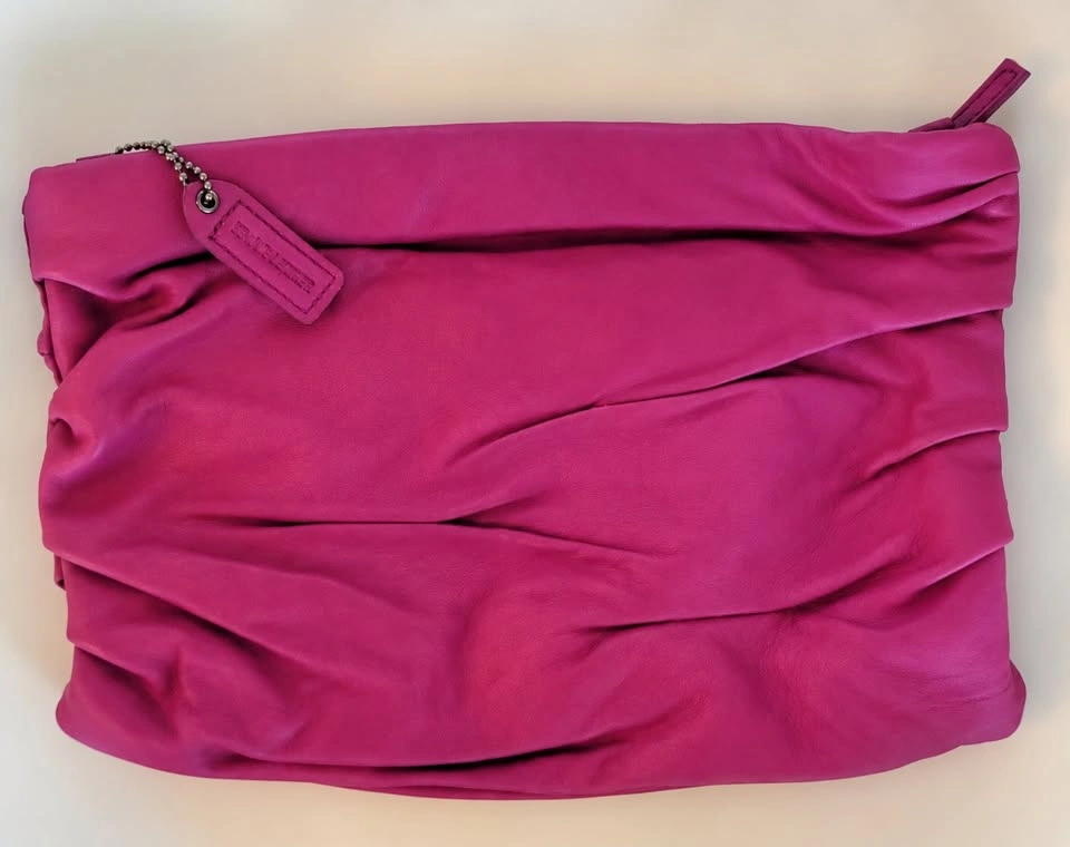 Vintage Danier Fuchsia Ruched Leather Slouch Clutch - photo 2