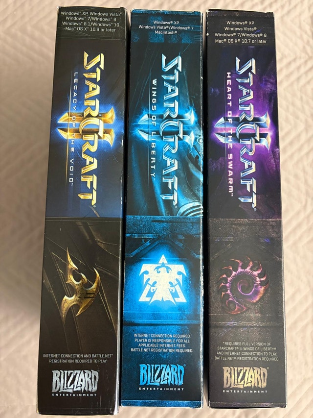 StarCraft II PC Video game bundle - photo 2