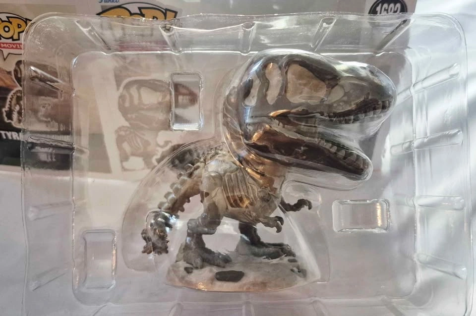 Funko Pop! Movies Jurassic World Tyrannosaurus 1682 - photo 4