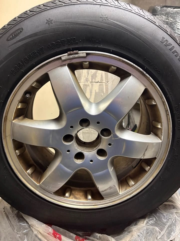 Winter tires 235/65/17 1 year old - photo 2