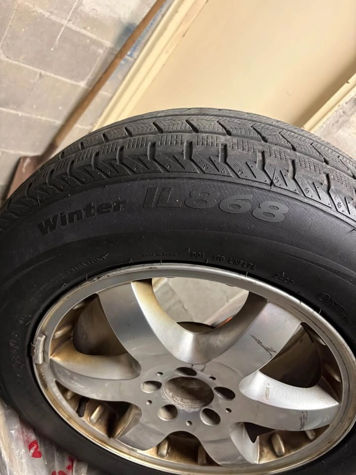 Winter tires 235/65/17 1 year old - photo 3